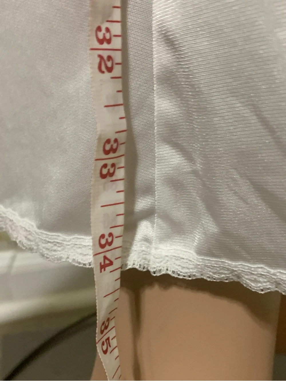 🌸 Sz XL Vanity Fair Vintage White Maxi Slip Skirt